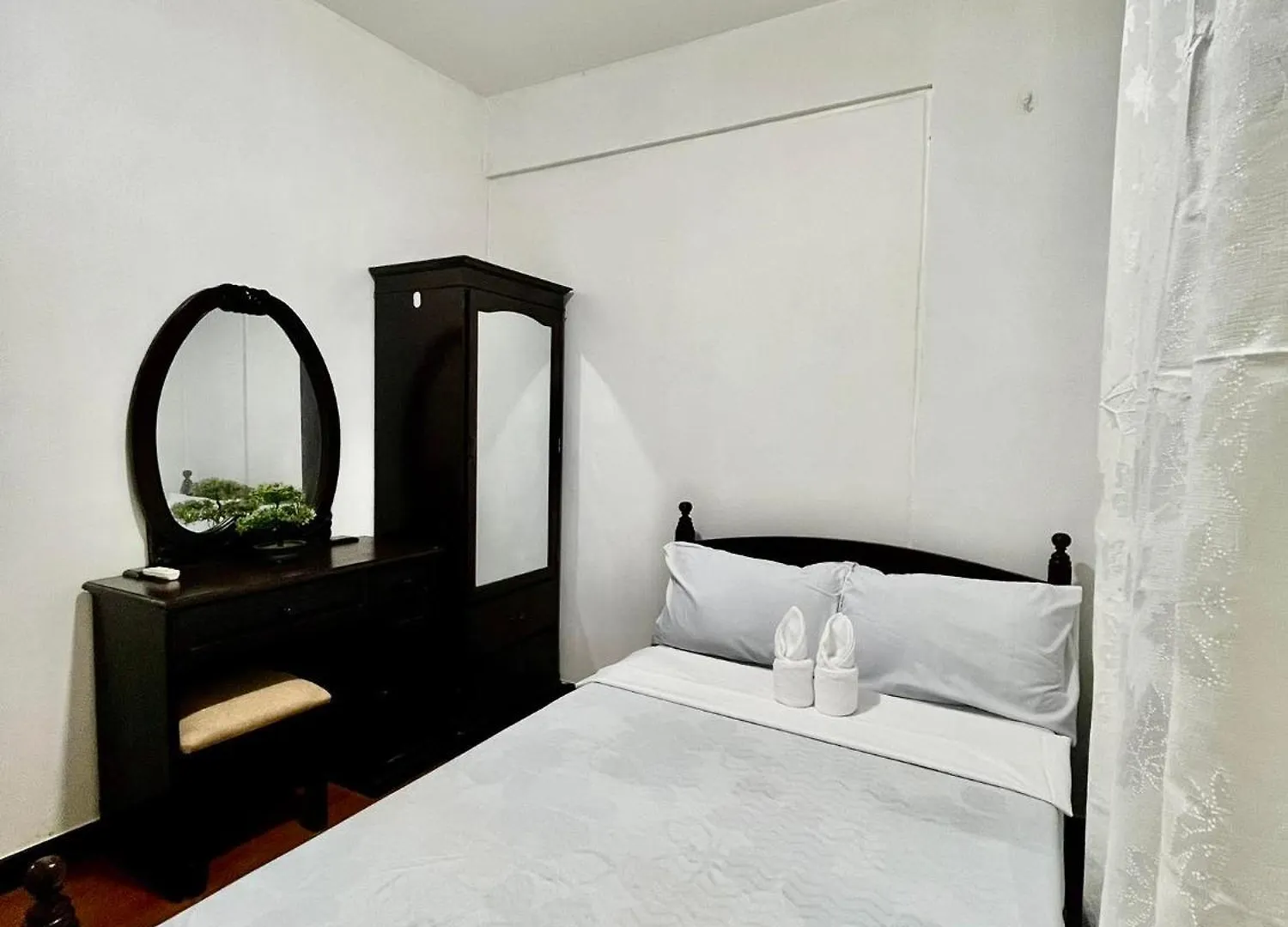 Kelsey'S Homestay At Magallanes Residences Condominium Davao City