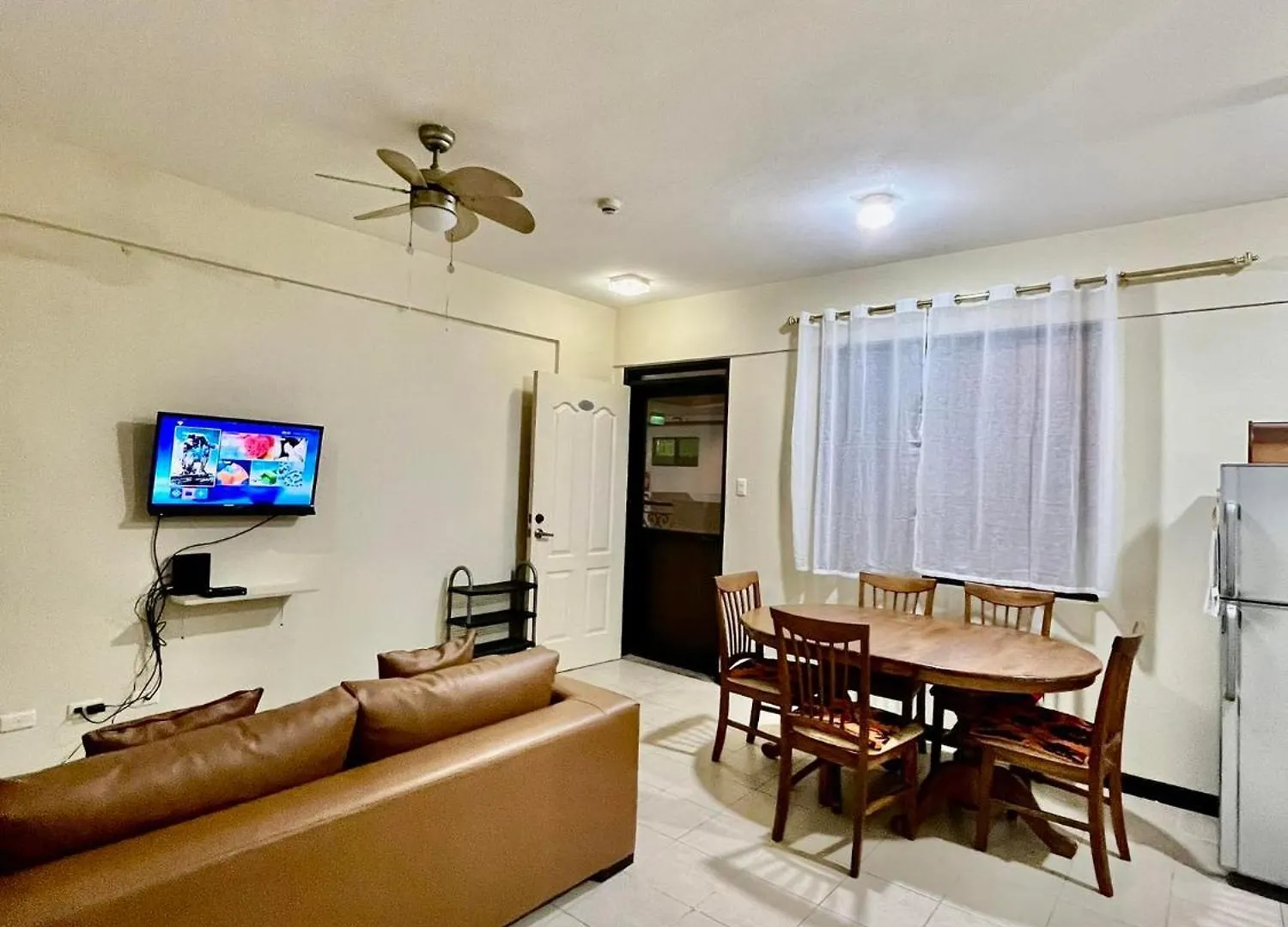 Kelsey'S Homestay At Magallanes Residences Condominium Davao City 필리핀
