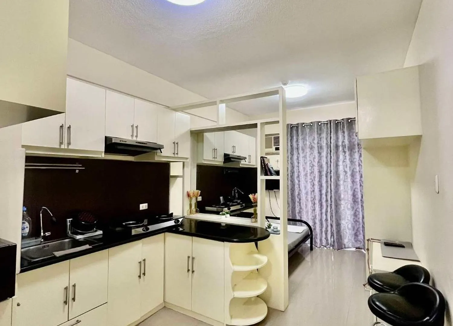 아파트 Kelsey'S Homestay At Magallanes Residences Condominium Davao City