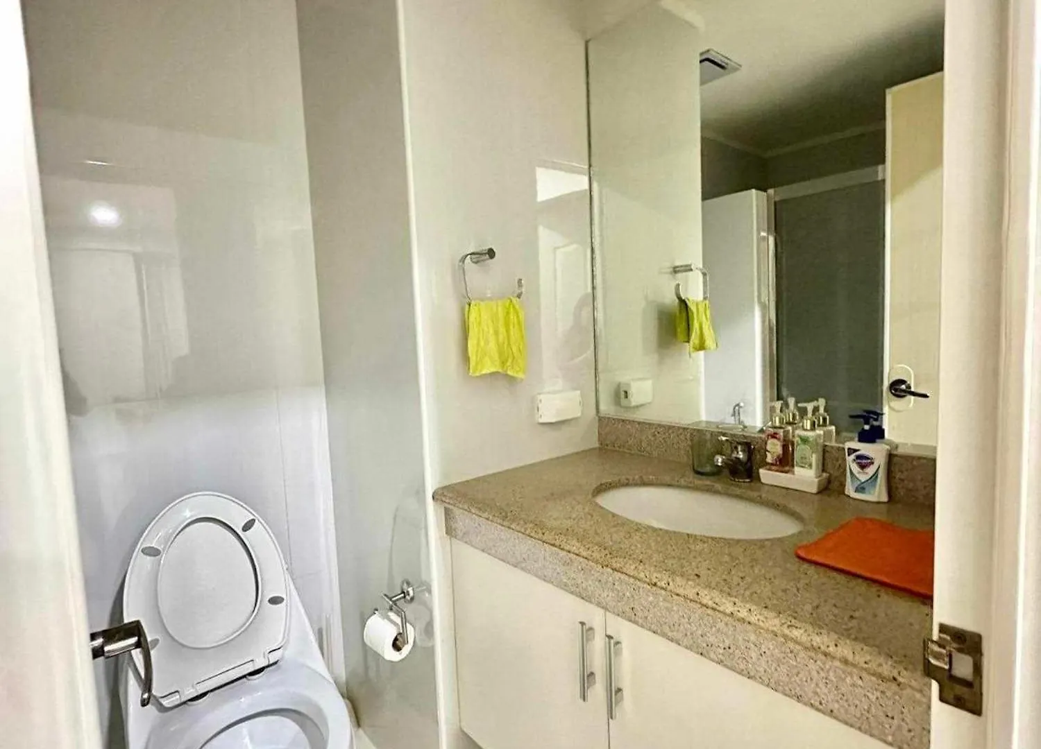 아파트 Kelsey'S Homestay At Magallanes Residences Condominium Davao City 필리핀