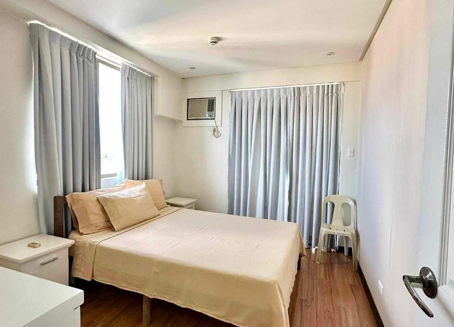 Kelsey'S Homestay At Magallanes Residences Condominium Davao City 아파트
